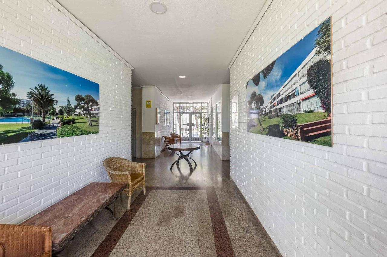 Apartamento Acogedor, Terraza, Piscina Y Mar Benalmadena Bagian luar foto