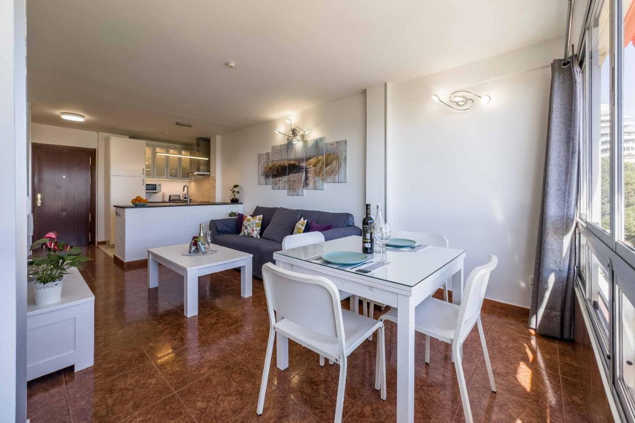 Apartamento Acogedor, Terraza, Piscina Y Mar Benalmadena Bagian luar foto