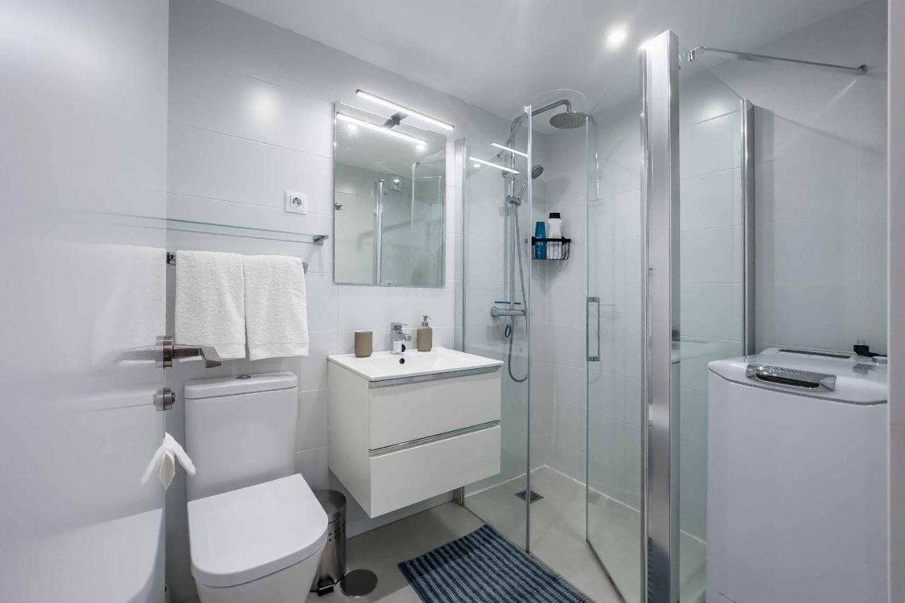 Apartamento Acogedor, Terraza, Piscina Y Mar Benalmadena Bagian luar foto