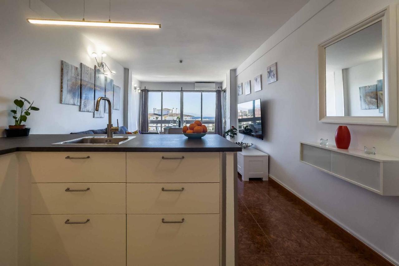 Apartamento Acogedor, Terraza, Piscina Y Mar Benalmadena Bagian luar foto