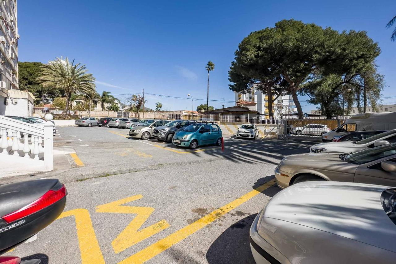 Apartamento Acogedor, Terraza, Piscina Y Mar Benalmadena Bagian luar foto