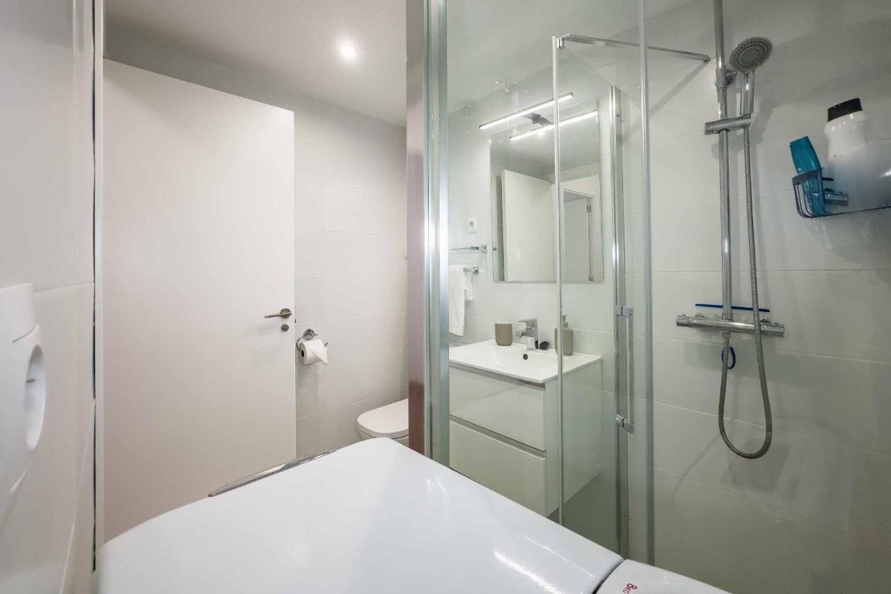 Apartamento Acogedor, Terraza, Piscina Y Mar Benalmadena Bagian luar foto