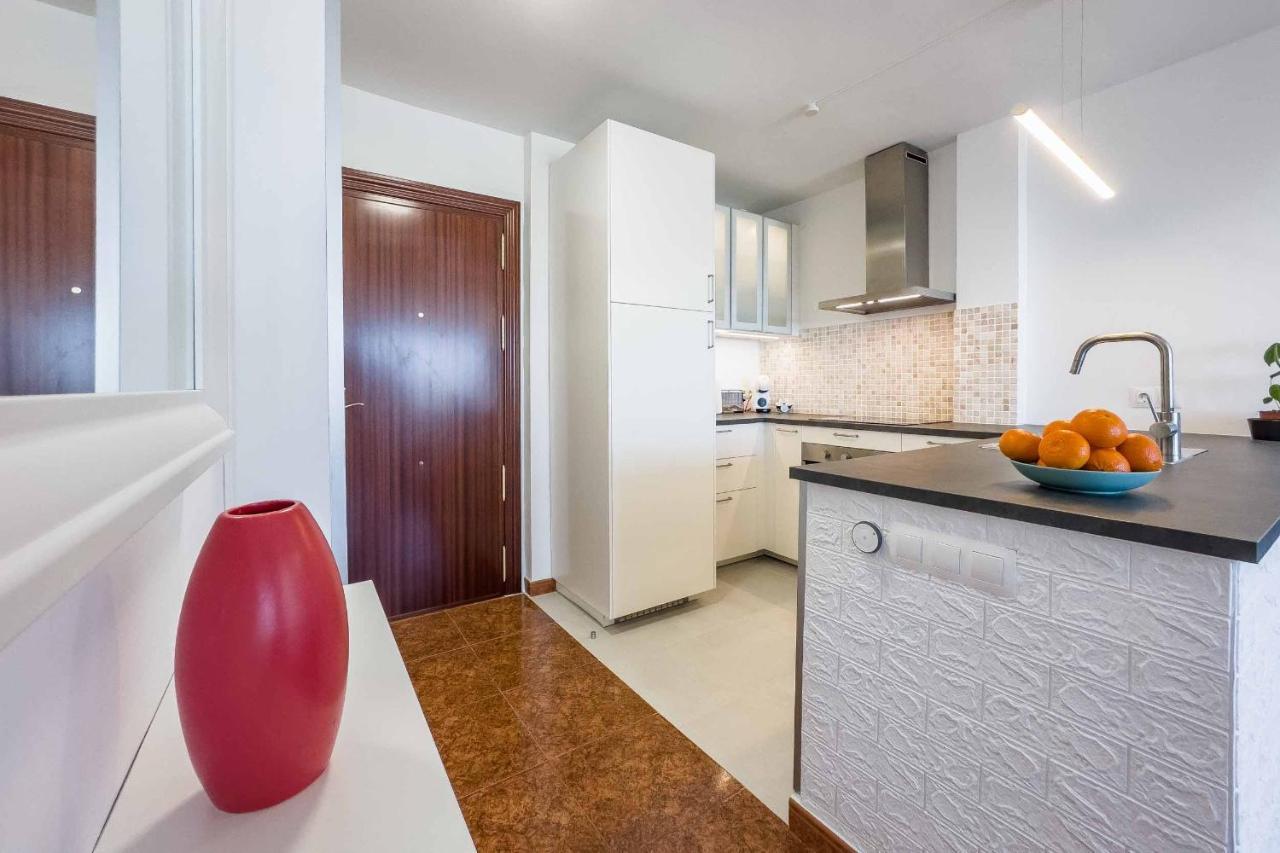 Apartamento Acogedor, Terraza, Piscina Y Mar Benalmadena Bagian luar foto