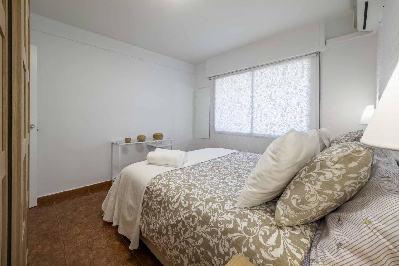 Apartamento Acogedor, Terraza, Piscina Y Mar Benalmadena Bagian luar foto