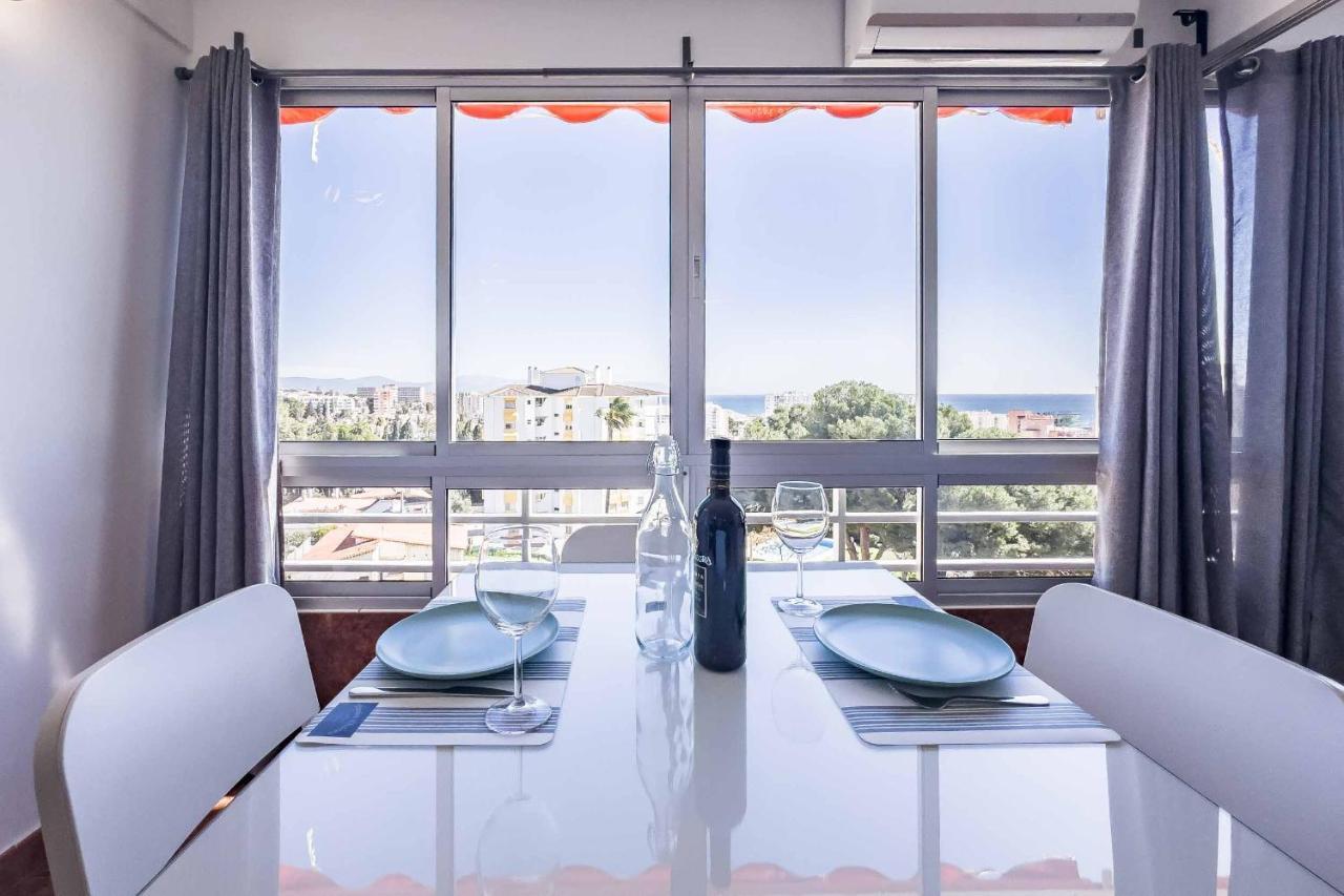Apartamento Acogedor, Terraza, Piscina Y Mar Benalmadena Bagian luar foto